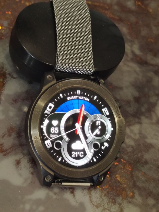 Смарт часы круглые.