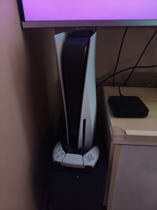 PLAYSTATION 5 + джойстик