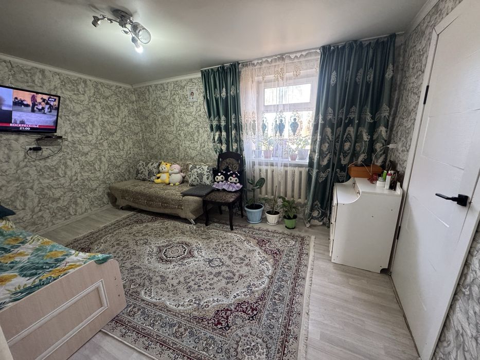 Үй сатылады 4 бөлмелі