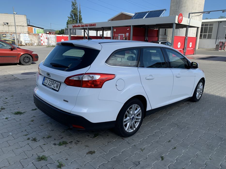 Ford Focus  Titanium1.6 TDCI 105cp 2013