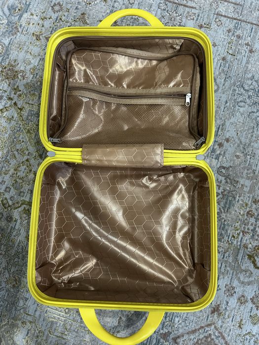 Продам маленькие чемоданчики