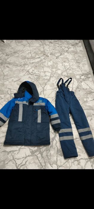 Куртка новый штаны пару раз одевал