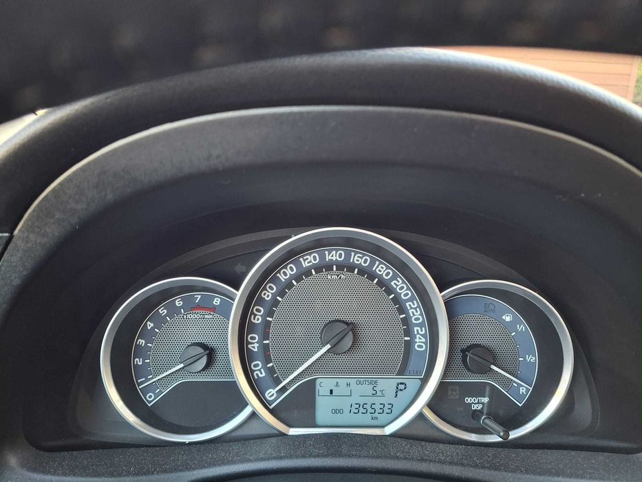Toyota Auris 1.6 L Valvematic, Automata, 136cp, Istoric Toyota, 136000km 2013