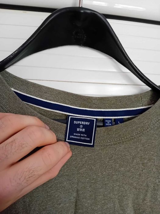 Две оригинални тениски Superdry