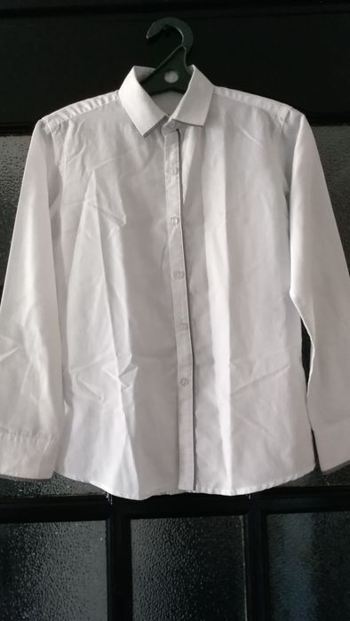 Продам рубашки для школьников
