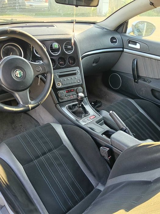 Vând Alfa Romeo Brera 2.4 JTDm