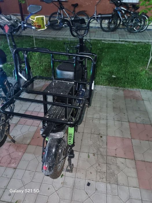 Evelo elektron velik