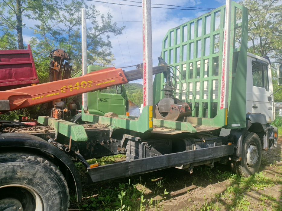 Camion Forestier MAN 460 cu Macara