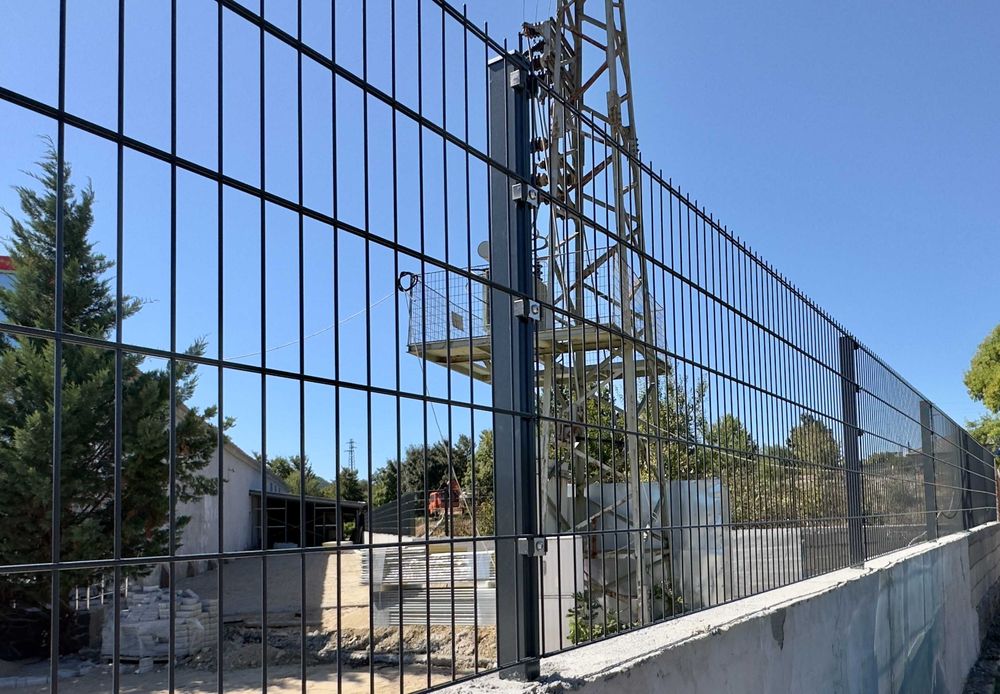 Пана с двойни телове 6/5/6 мм. и 8/6/8 мм. 2D пана. Ограда. Топ цени!