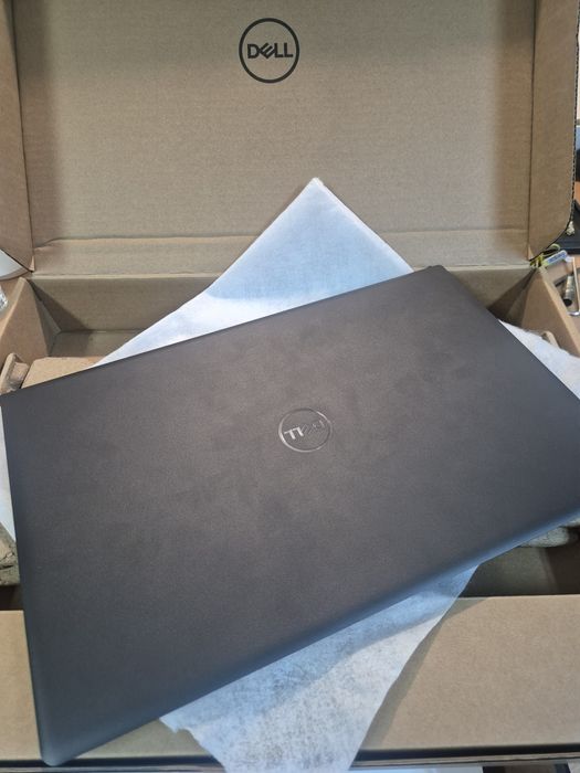 Dell Vostro 15" 16gb RAM 512gb SSD