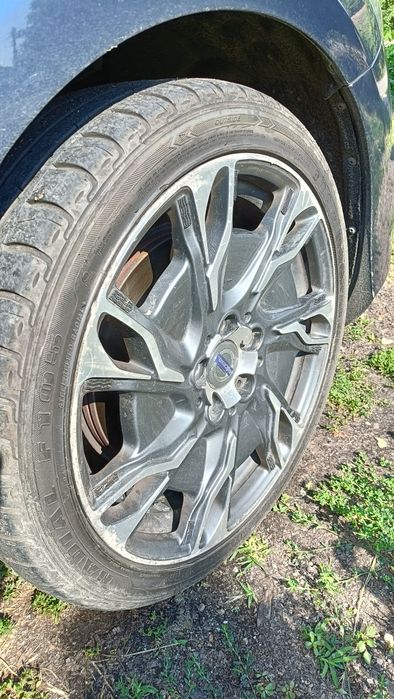 Roți complete Volvo R18 5×108