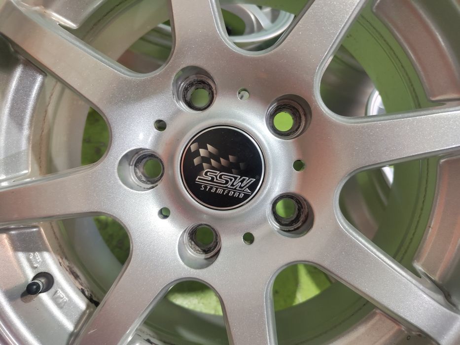 15 5x114.3 Kia Hyundai лети джанти 5х114.3