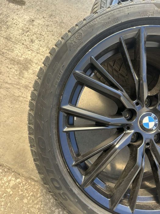 BMW G20 225/45/18 255/40/18 Pirelli