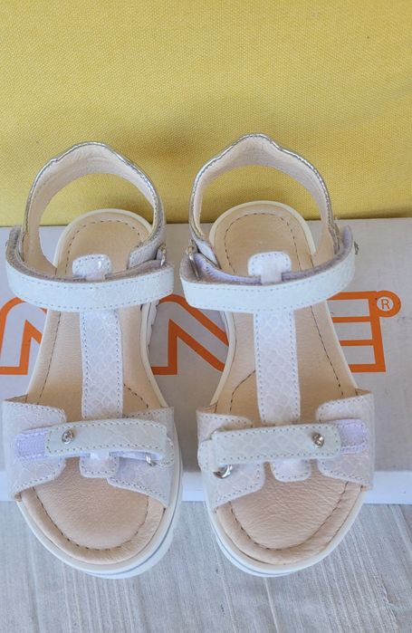 Нови Детски сандали