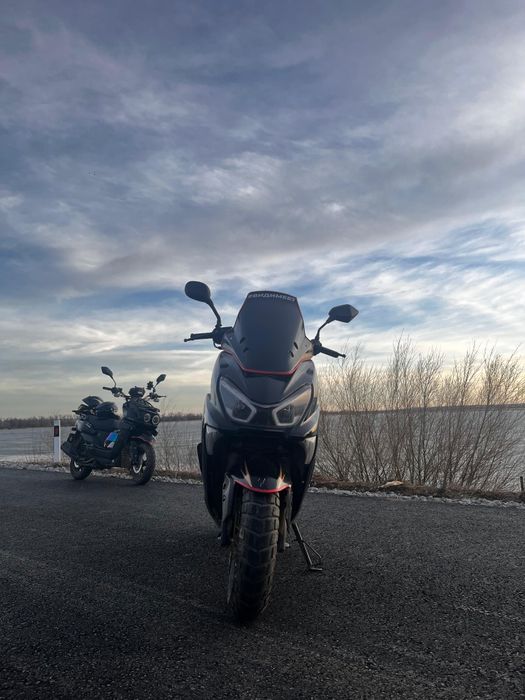 Продам скутер макси