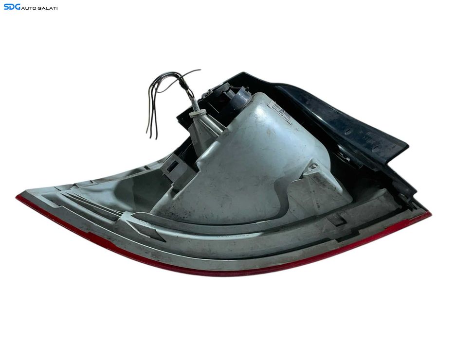 Stop Lampa Tripla Dreapta Volkswagen Golf 5 Hatchback Scurt 2004 - 2008 Cod 1K6945096Q 89031823 (Interior Prafuit) [LR0473]