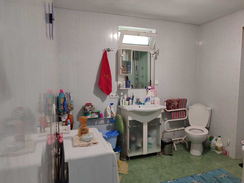 Продава се Къща в с. Миладиновци, Област Добрич - 100 кв.м за 350 €/кв.м - Снимка #22