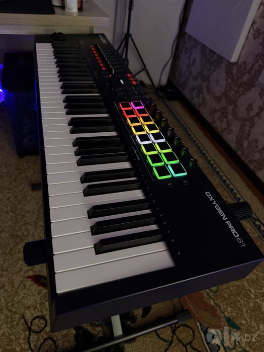 M-Audio Oxygen Pro 61 MIDI Keyboard — Yangi holatda
