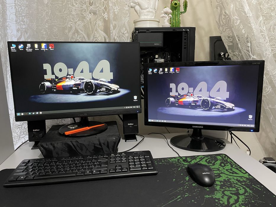 Samsung S19C150.