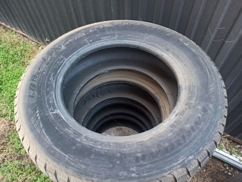 Шины зимние 265/65/17(Прадо)