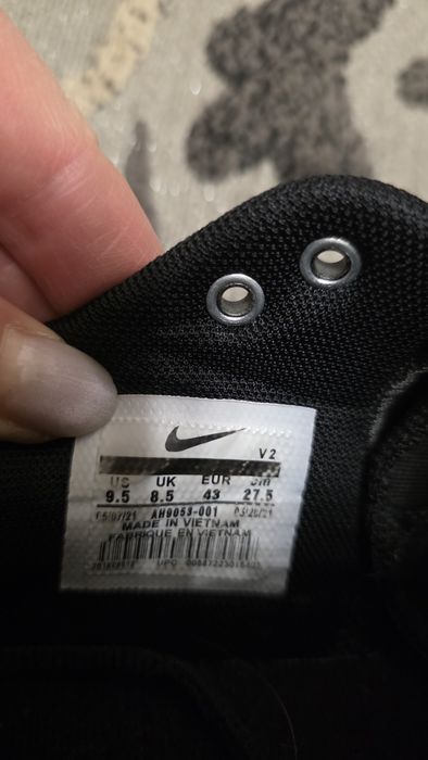 Продам кроссовки  Nike