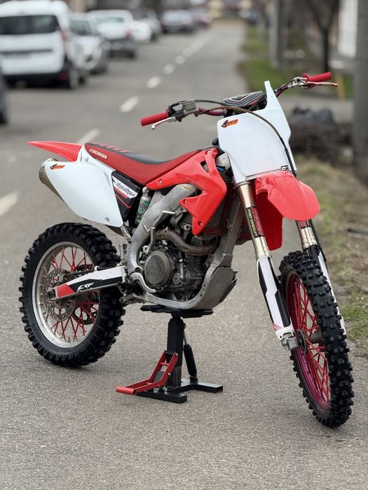 Vând Honda CRF 450R/Stare bună/1999€neg!