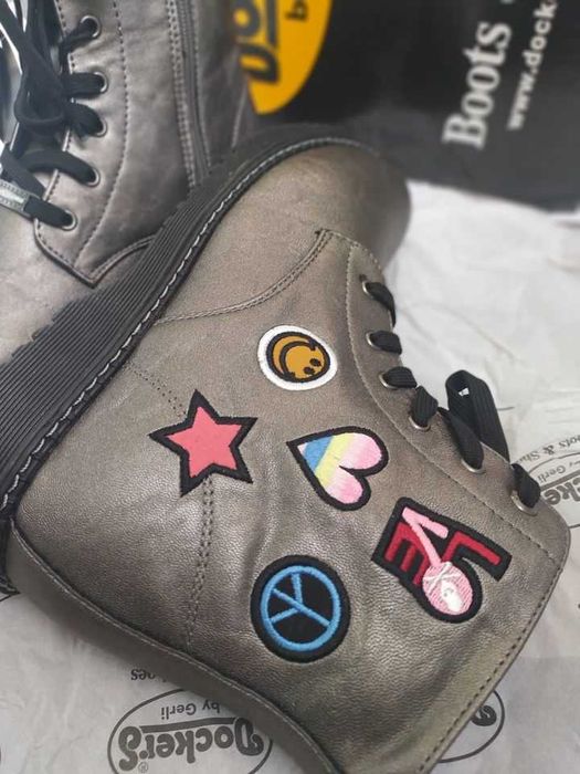 Dockers. Нови оригинални боти