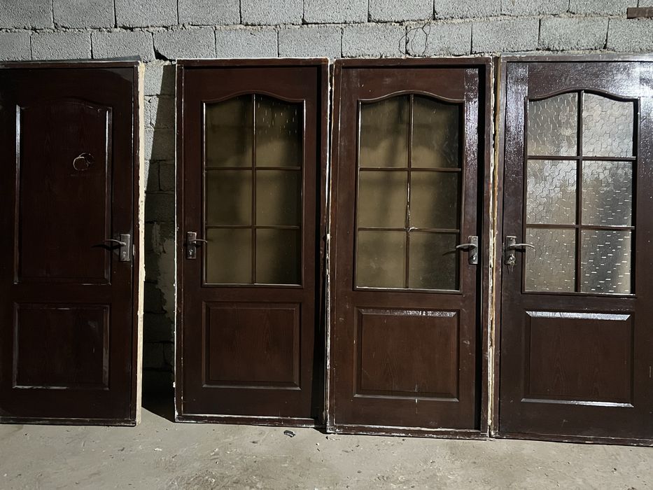 Межкомнатные двери продаю