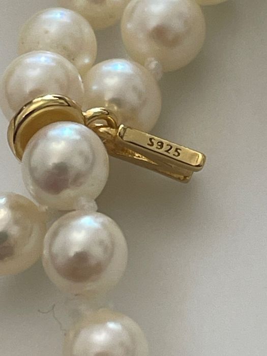 Огърлица от  лъскави  естествени кремави  перли