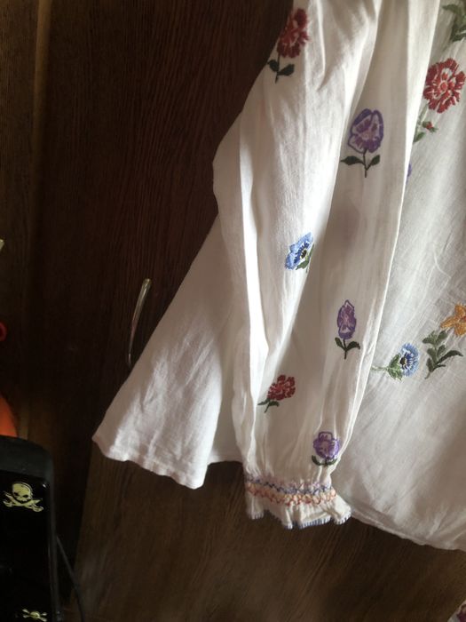 Ie Românească Autentică - Cusuta MANUAL pe Pânză de Bumbac