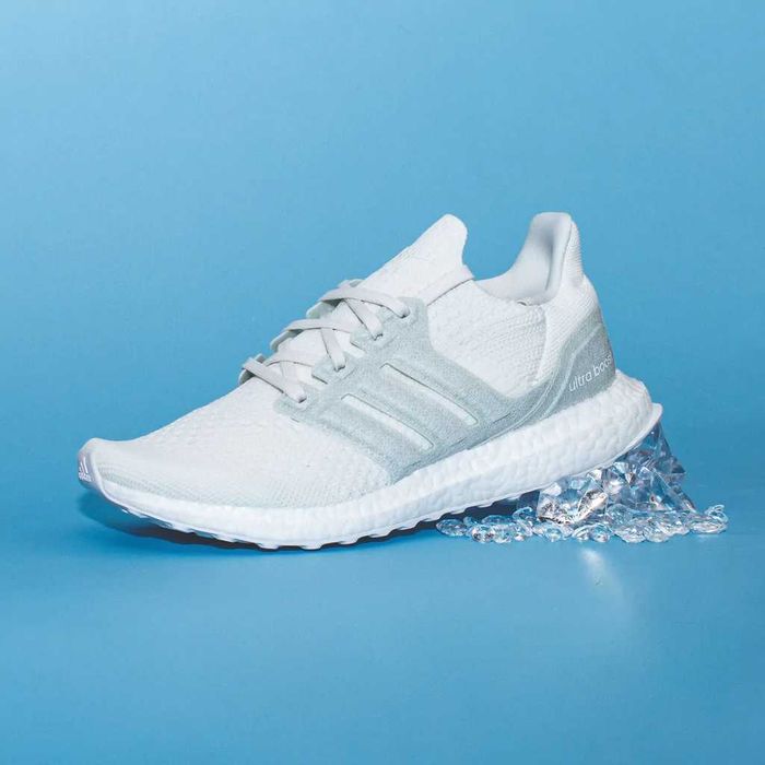 Оригинални маратонки * ADIDAS ULTRABOOST DNA 6.0 PARLEY * EU 40