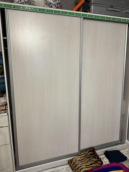 Шкаф в спальню.