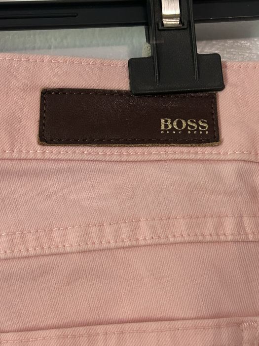Pantaloni Chino HUGO BOSS (Linia BOSS) – Slim Leg – Roz Pastel