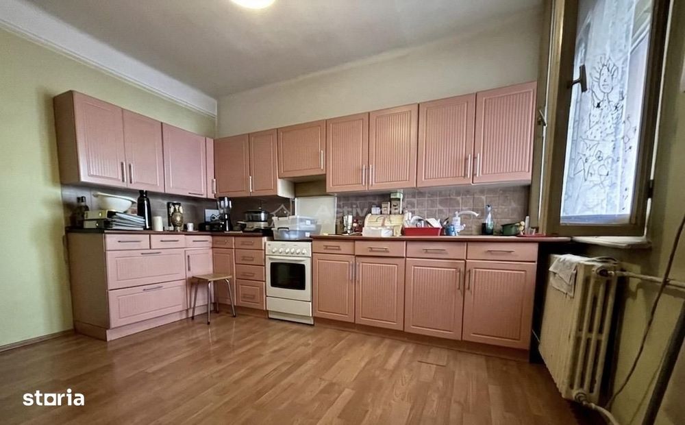 Imobil cu 3 apartamente - 270 mp construiti - langa Palatul Baroc – lo