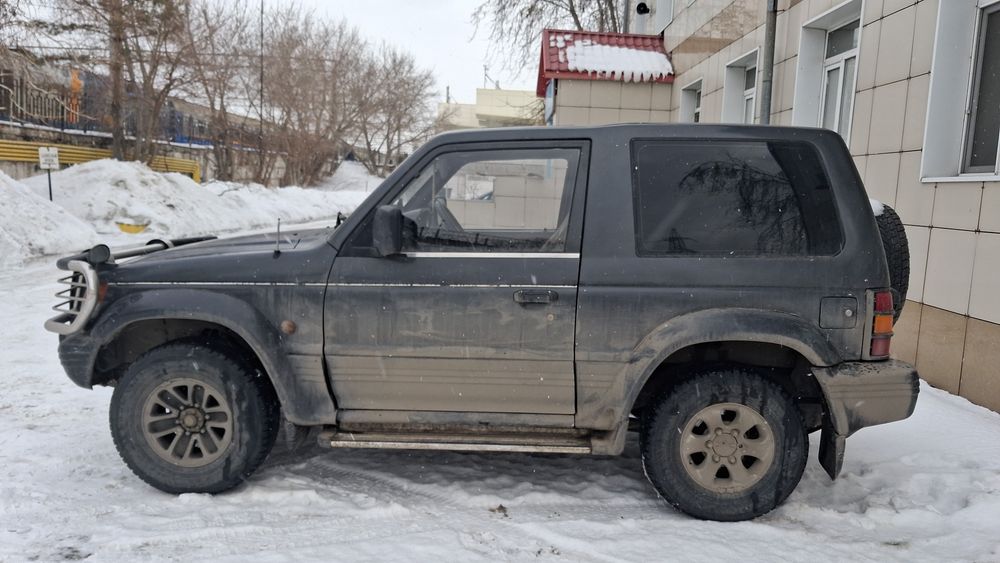 Митсубиси Паджеро 2