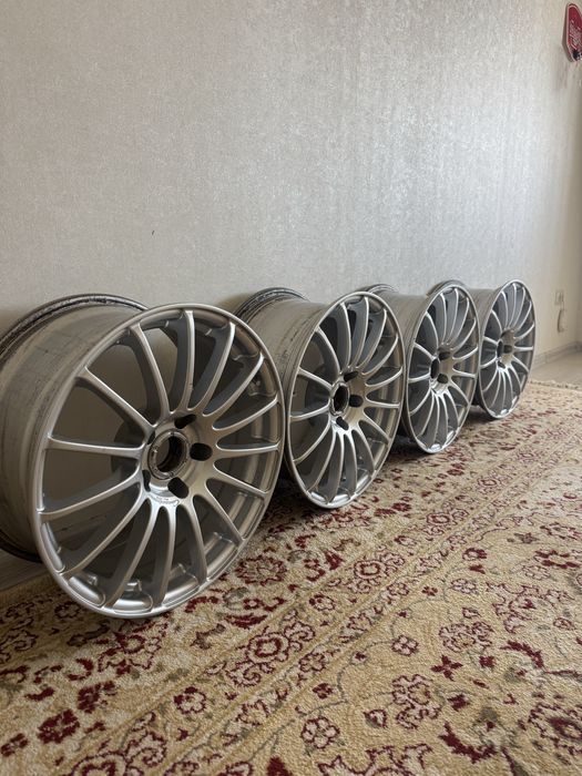 Диски Yokohama Advan Connoisseur R17