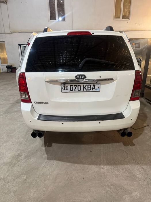 Продается Kia Garnival