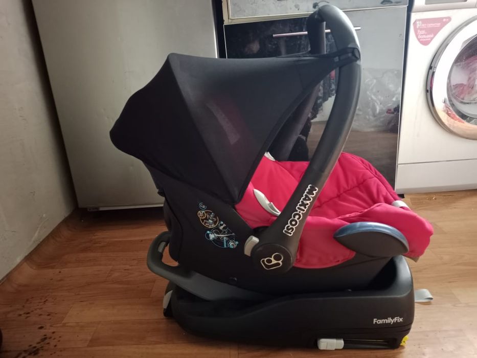 Детское автокресло