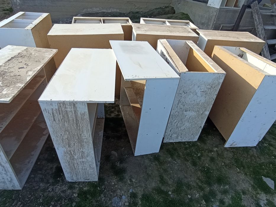 Шкафтар жаңа қолданбаған