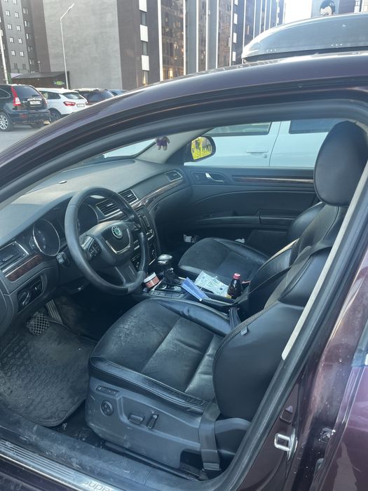 Skoda superb в отличном состоянии