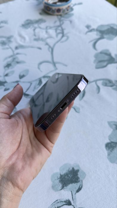 Продавам IPhone 14 Pro