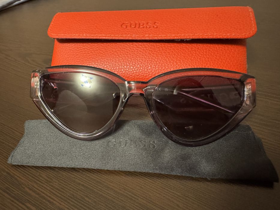 Дамски слънчеви очила Guess