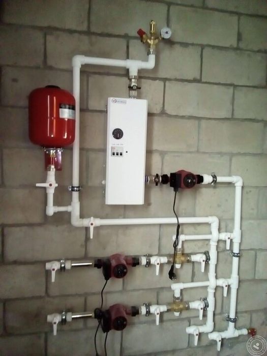 Сантехник ремонт чистка Аристонов и многое другое звоните договоримся