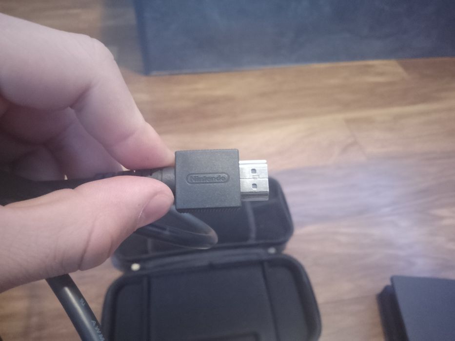 Nintendo switch с joy-con drift и проблемен game card slot reader