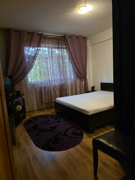 Ofer spre inchiriere apartament 3 camere sector 4