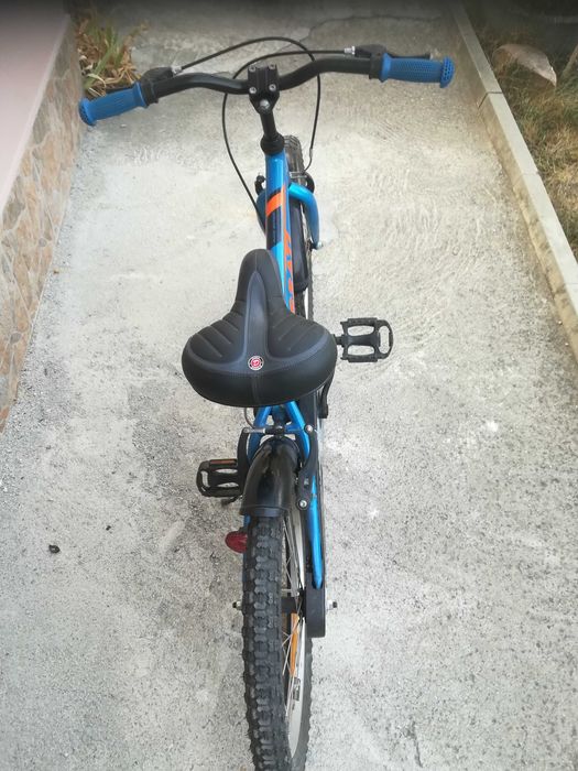 Продавам две детски колела 12 и 20 цола