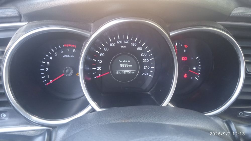 Продам автомобиль Киа Оптима 2015 год