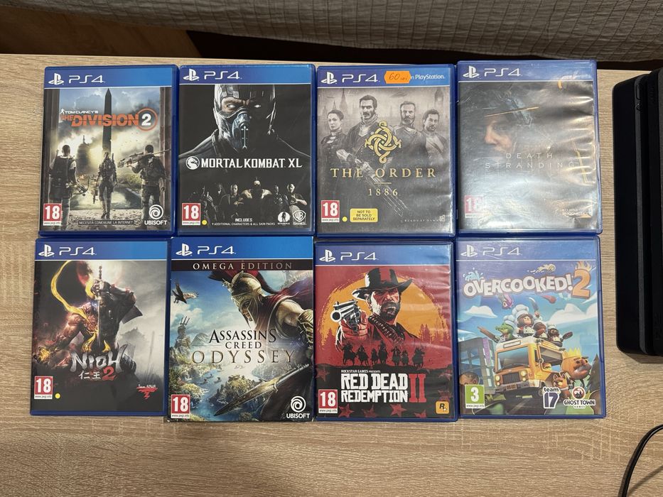 PS4 slim, controller negru, 8 jocuri