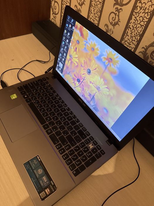 Ноутбук Aser сатылады жұмыс жасап тұр