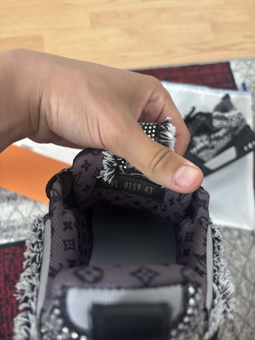 Adidasi louis vuitton